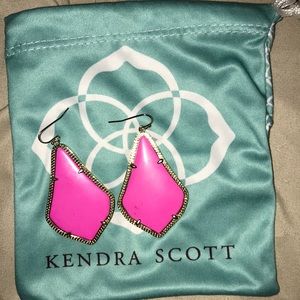 PINK KENDRA SCOTT EARRINGS